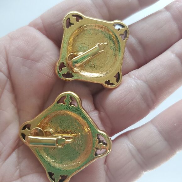 Avon Gold Tone Brooch Set Amber Cabochon w/ Clip Earrings Vintage - Picture 2 of 15